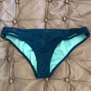 Shade & Shore bikini bottoms